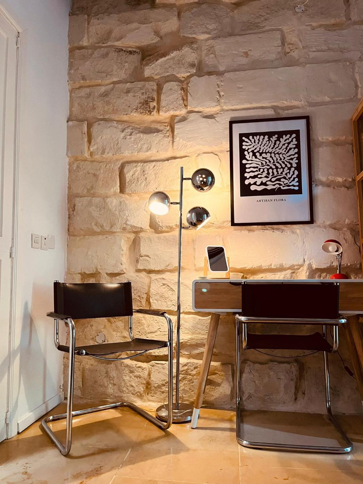 130, One Of A Kind - A Luxury Eclectic Home Tarxien Екстериор снимка